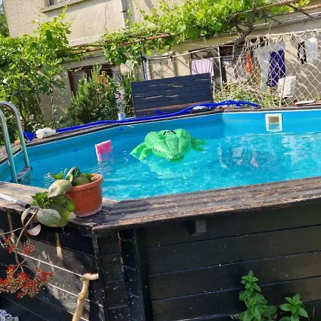 варвара- ятрус Homestay